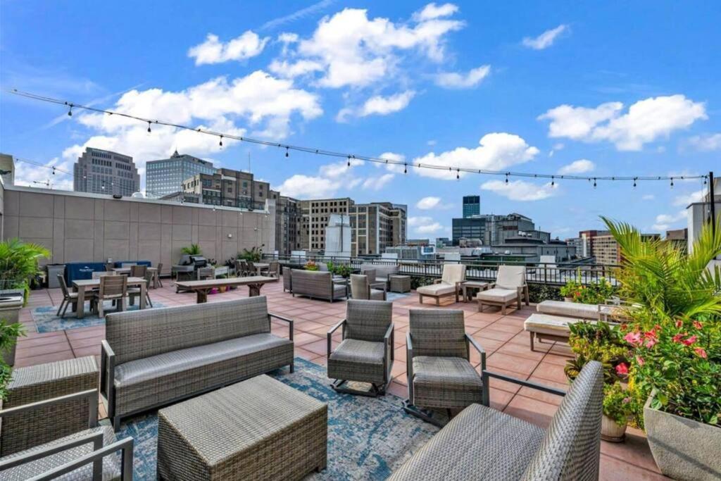 2Br Unit In The Heart Of Dt On Playhouse Square, With Pool And Gym Access-1106 Apartment Cleveland Exterior foto