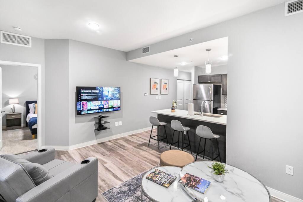 2Br Unit In The Heart Of Dt On Playhouse Square, With Pool And Gym Access-1106 Apartment Cleveland Exterior foto